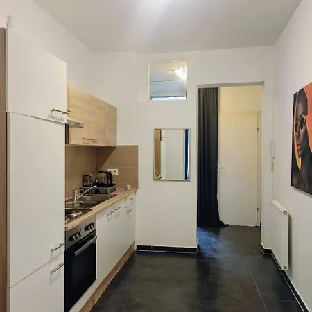 Cozy 3Br Shared Apt For Groups, 10-Min To Waehringer Park Wien Exterior foto