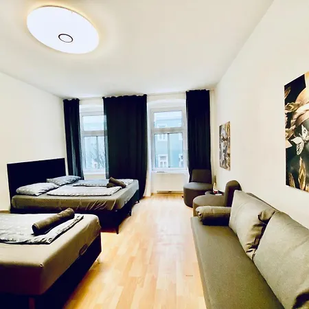 Cozy 3Br Shared Apt For Groups, 10-Min To Waehringer Park Wien Exterior foto