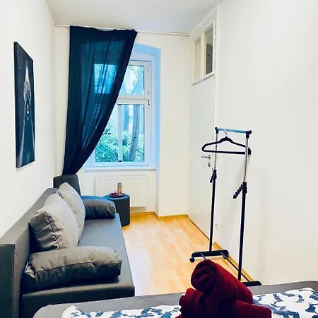 Cozy 3Br Shared Apt For Groups, 10-Min To Waehringer Park Wien Exterior foto